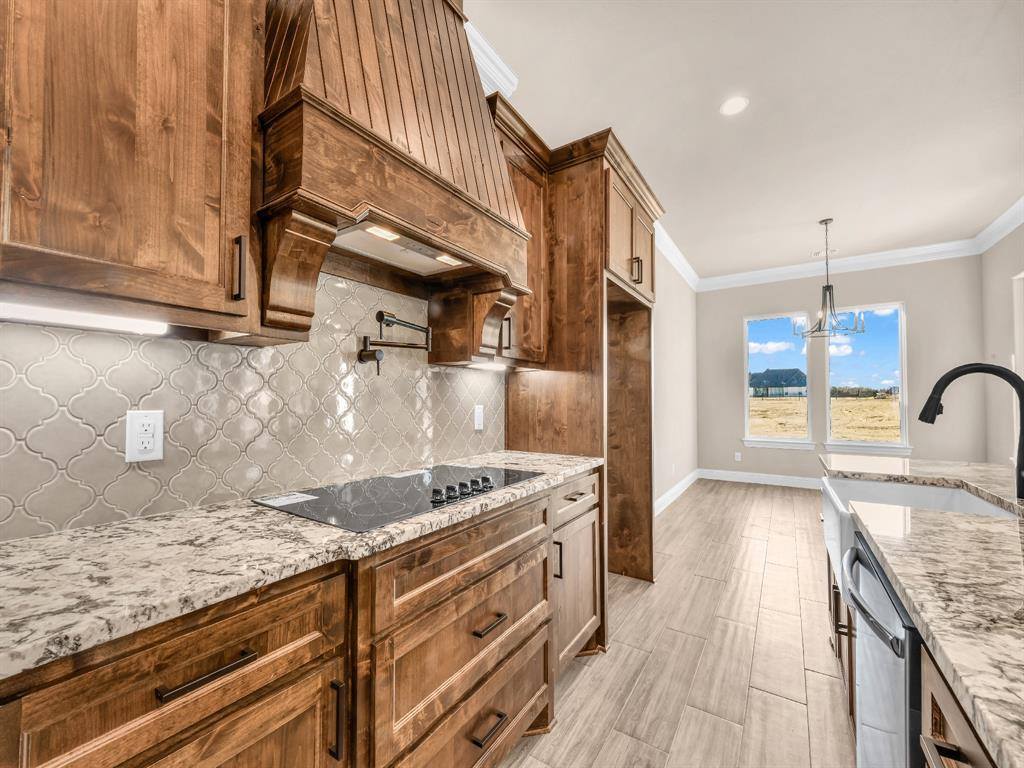 604 Gatlin Pass, Azle, TX 76020