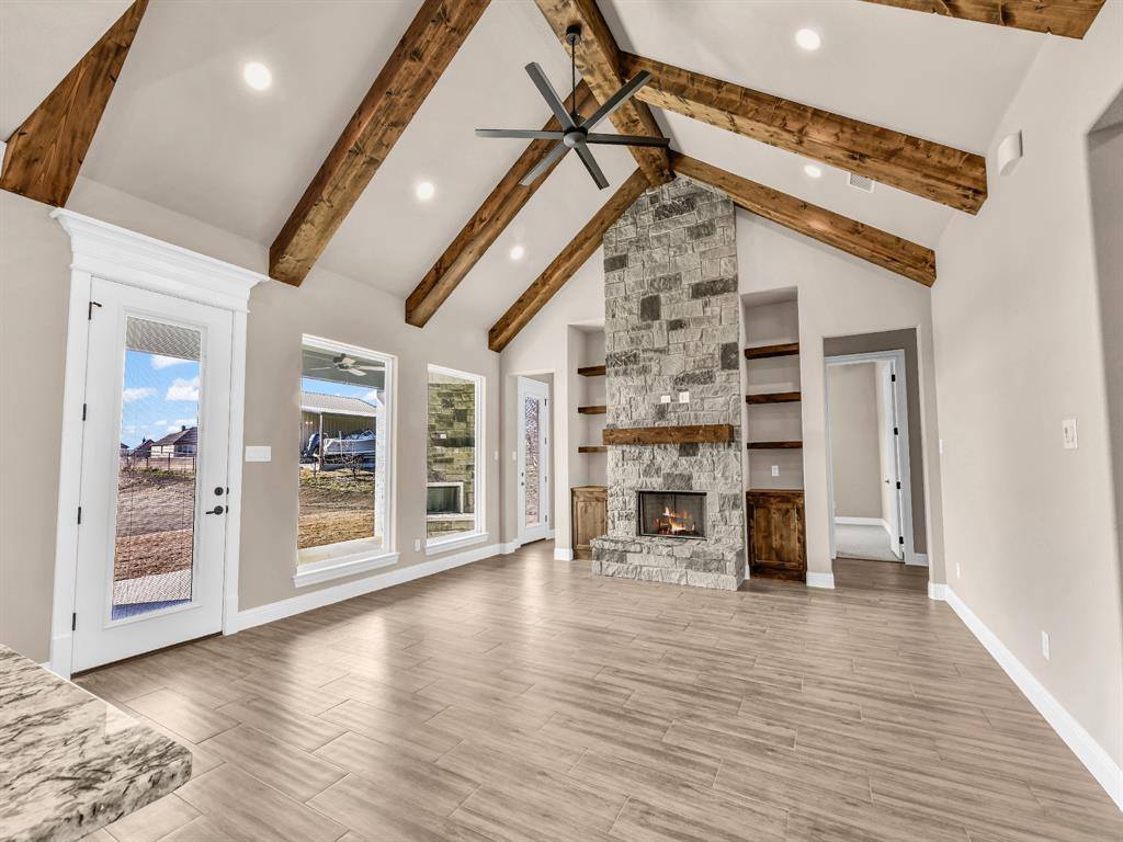 604 Gatlin Pass, Azle, TX 76020