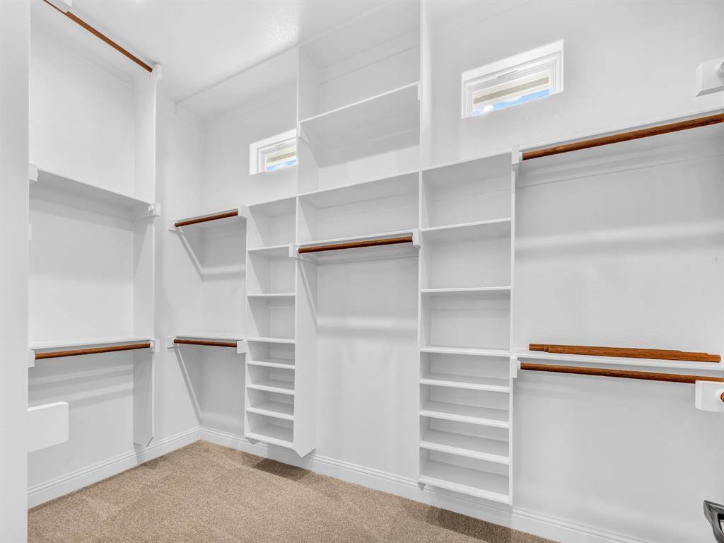 604 Gatlin Pass, Azle, TX 76020