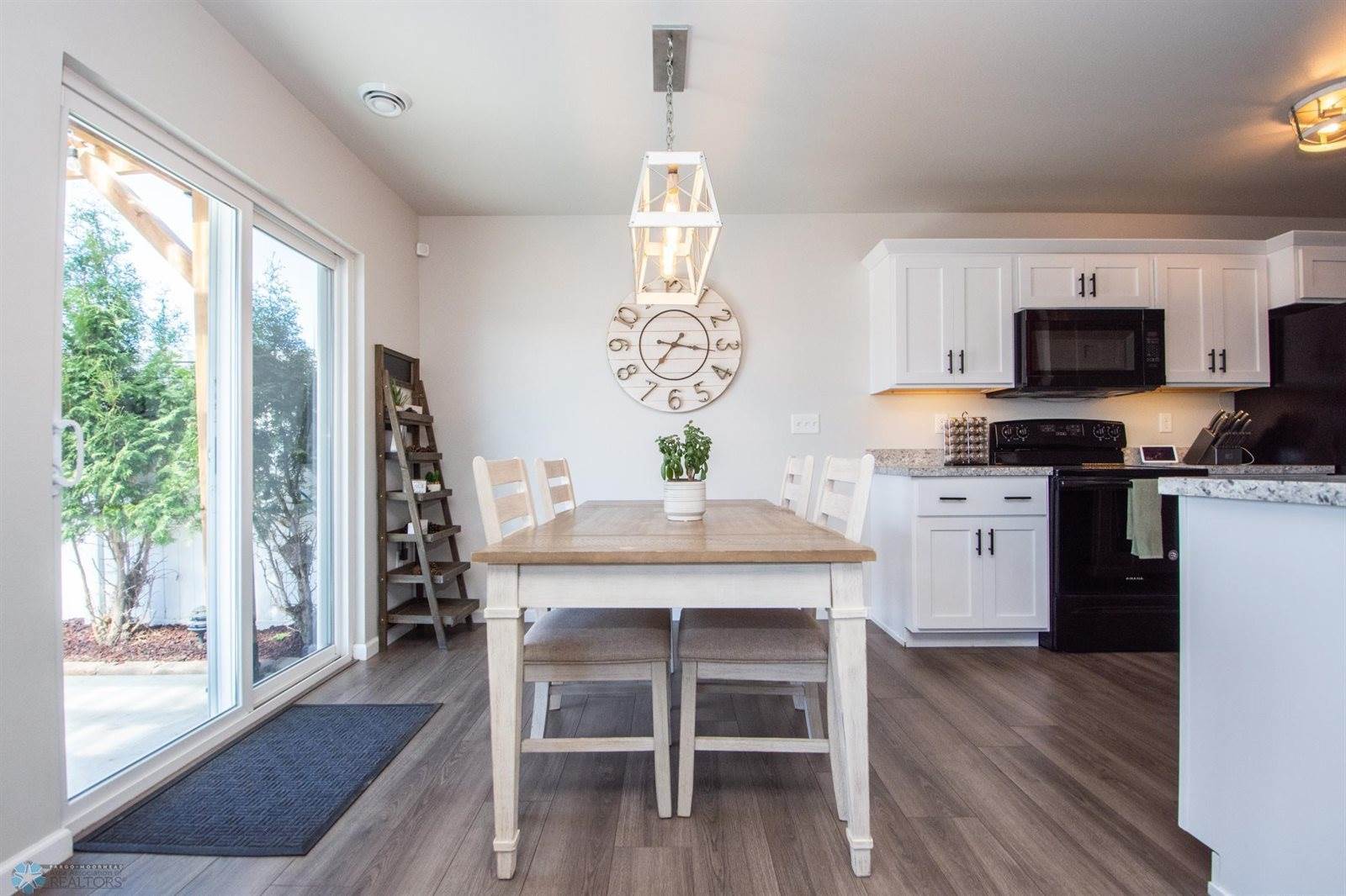 154 Pine Avenue, Mapleton, ND 58059