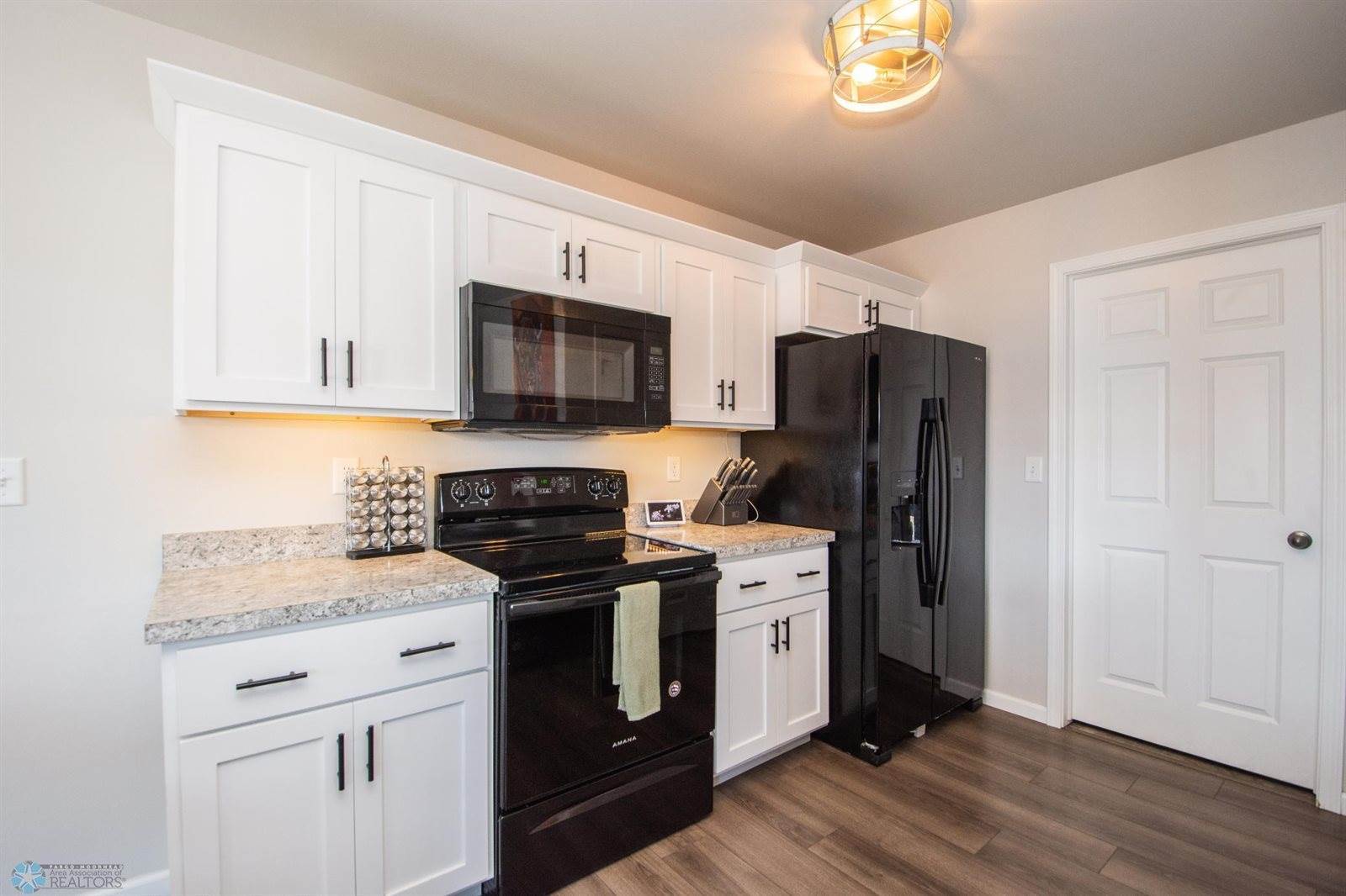 154 Pine Avenue, Mapleton, ND 58059