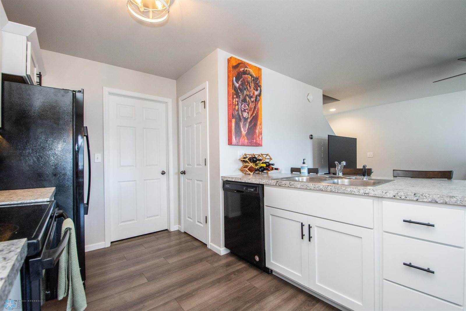 154 Pine Avenue, Mapleton, ND 58059