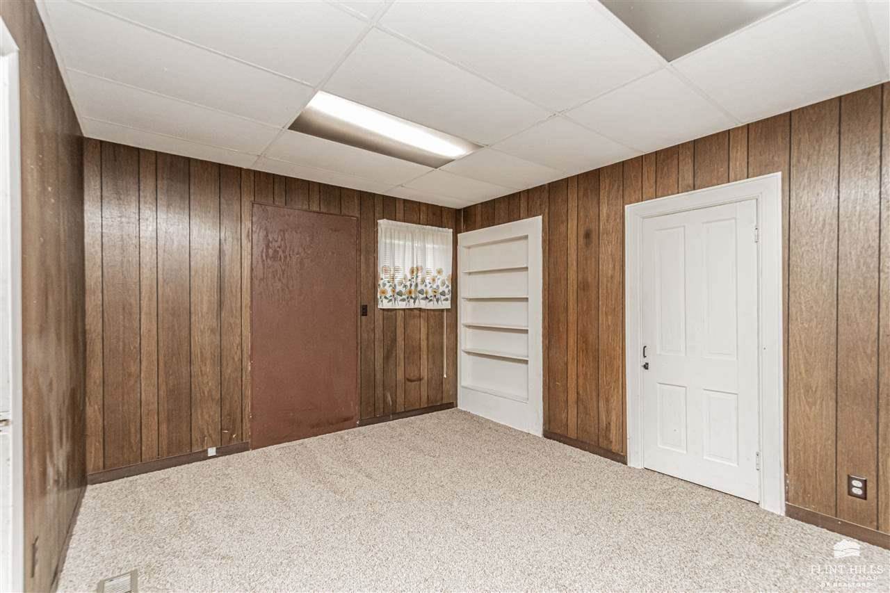 1212 North Washington Street, Junction City, KS 66441