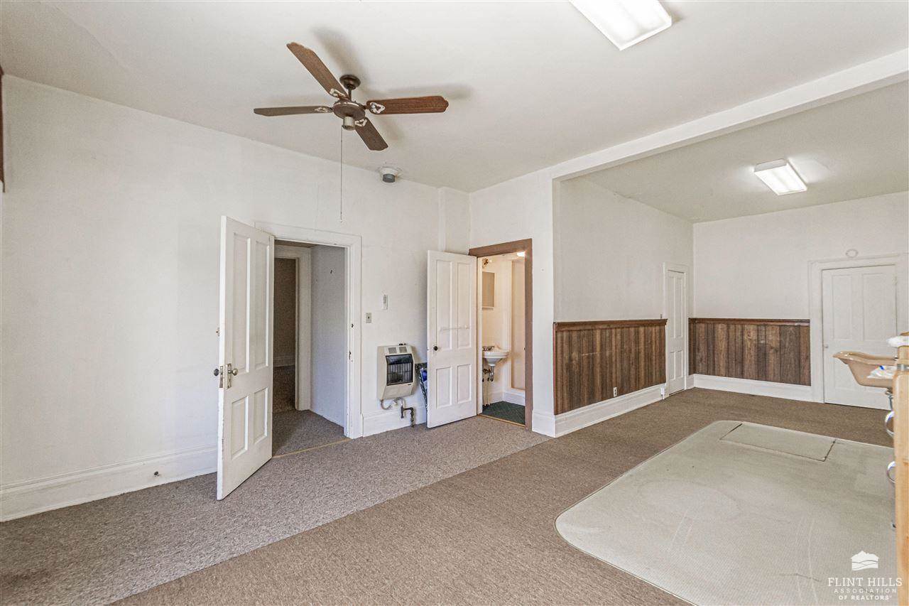 1212 North Washington Street, Junction City, KS 66441