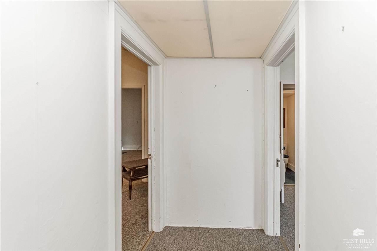 1212 North Washington Street, Junction City, KS 66441