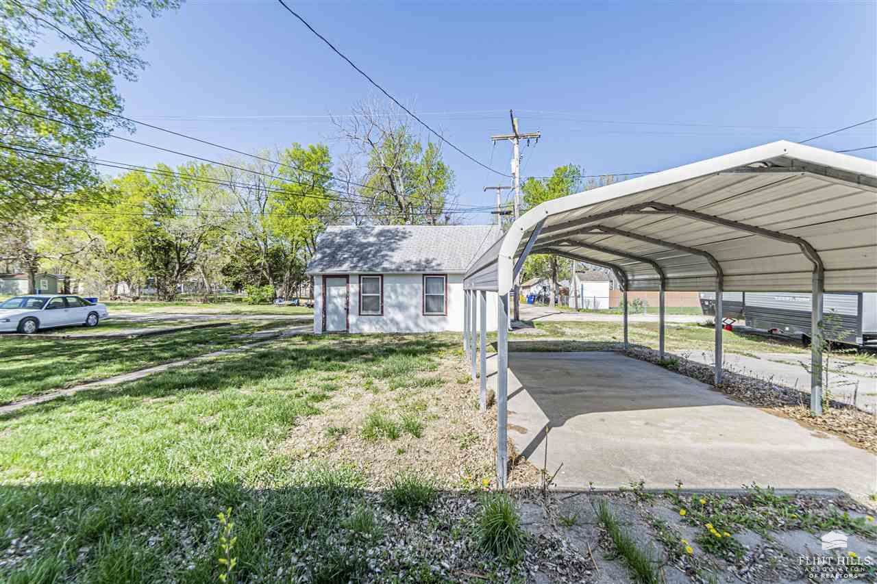 1212 North Washington Street, Junction City, KS 66441