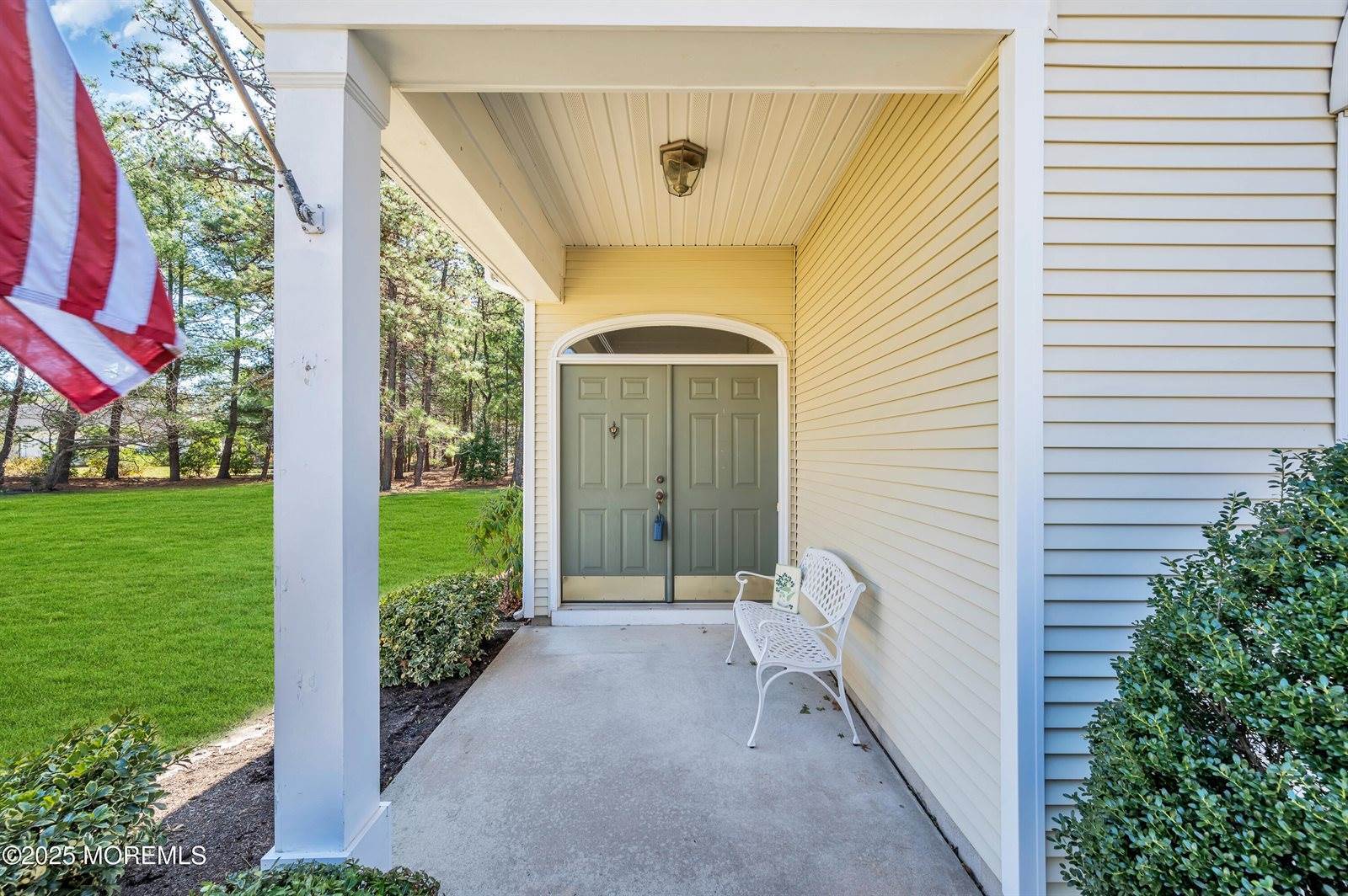 20 Brightwinds Court, Lakewood, NJ 08701