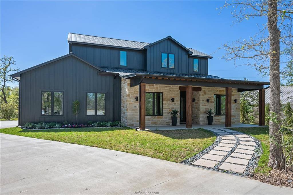 19363 Moonlit Hollow Loop, College Station, TX 77845