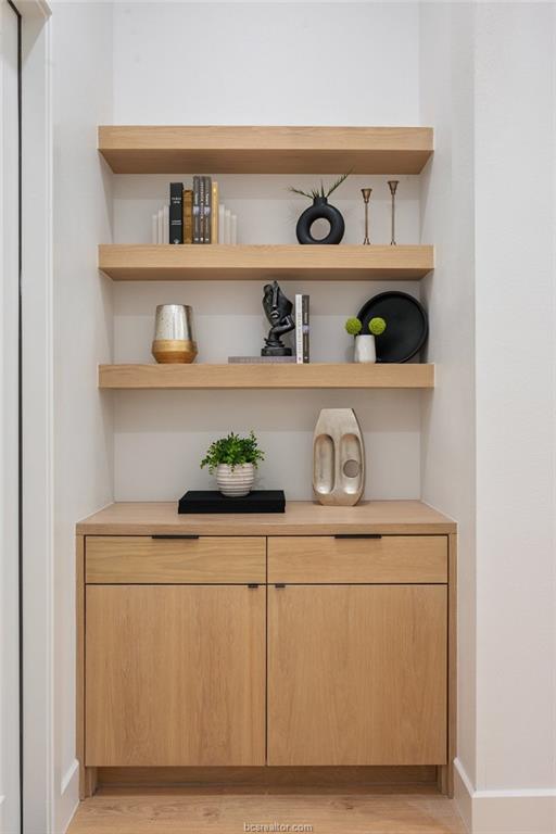 19363 Moonlit Hollow Loop, College Station, TX 77845