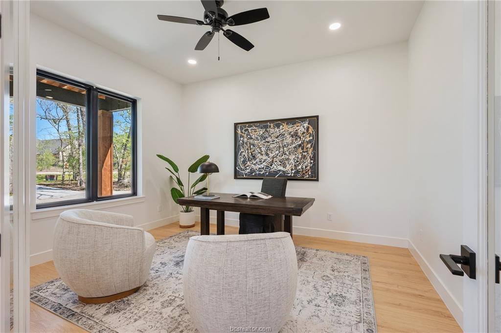 19363 Moonlit Hollow Loop, College Station, TX 77845