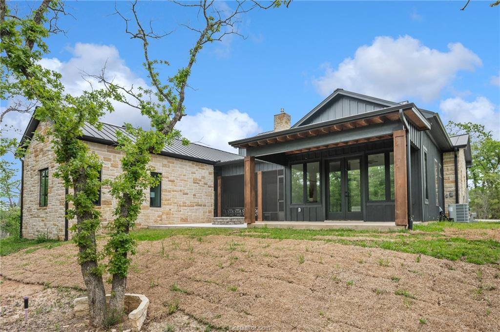 19363 Moonlit Hollow Loop, College Station, TX 77845