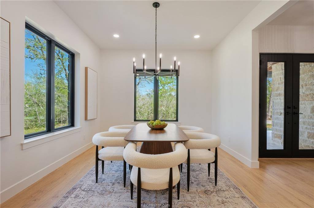 19363 Moonlit Hollow Loop, College Station, TX 77845