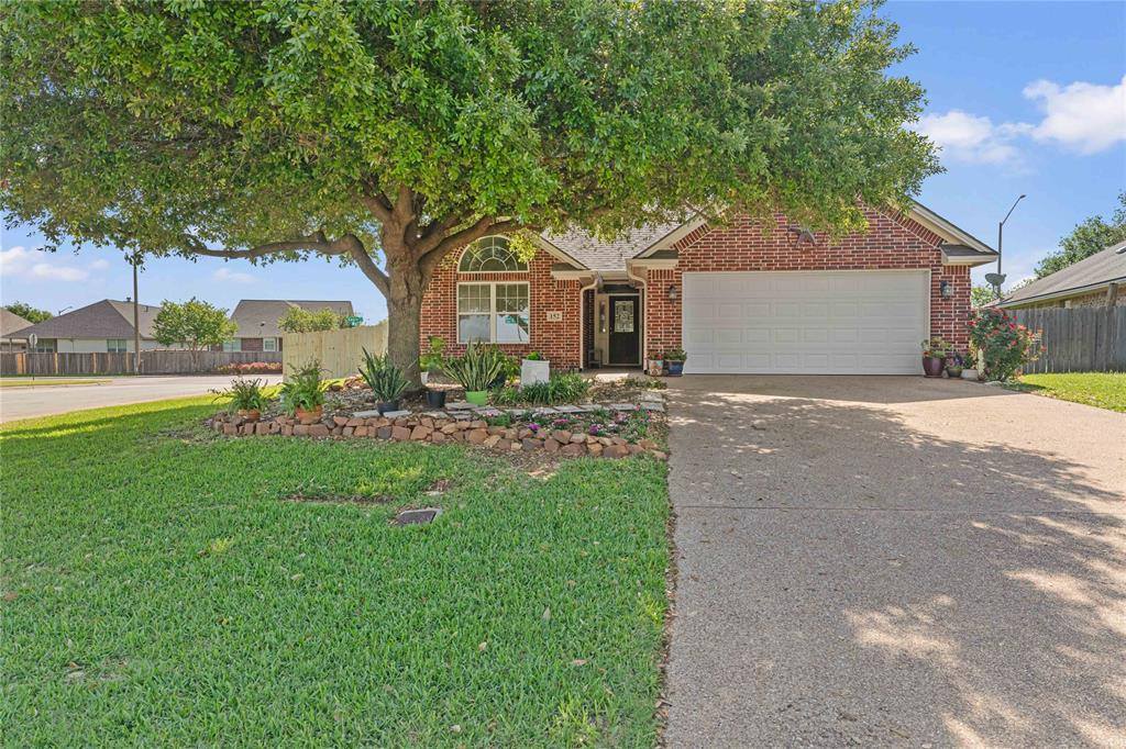 152 Walcourt Loop, College Station, TX 77845