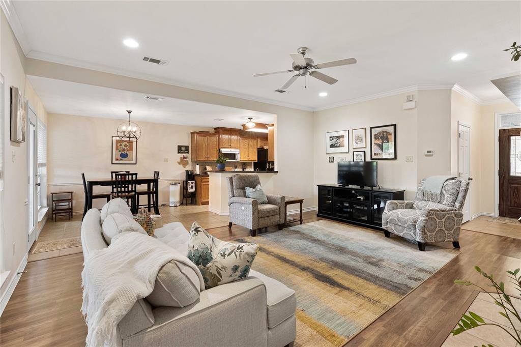 152 Walcourt Loop, College Station, TX 77845