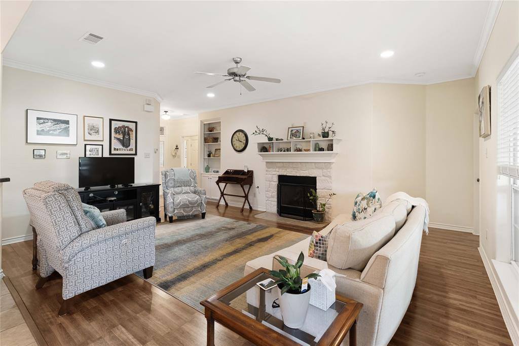 152 Walcourt Loop, College Station, TX 77845