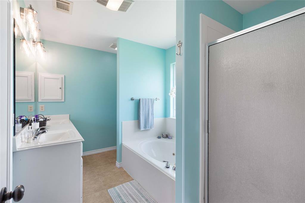 152 Walcourt Loop, College Station, TX 77845