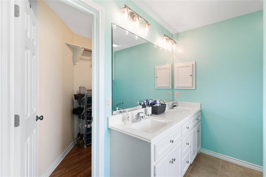 152 Walcourt Loop, College Station, TX 77845