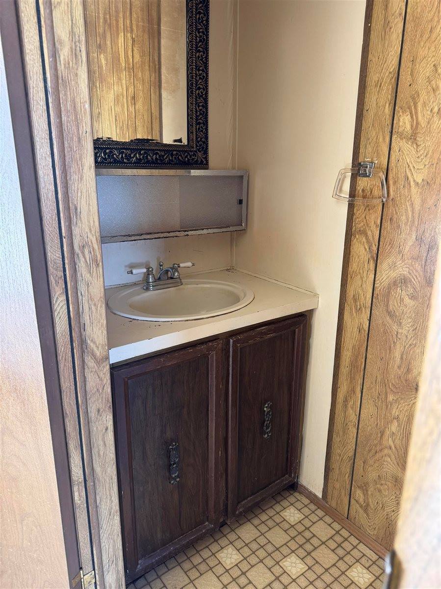 564 Johnson, American Falls, ID 83211