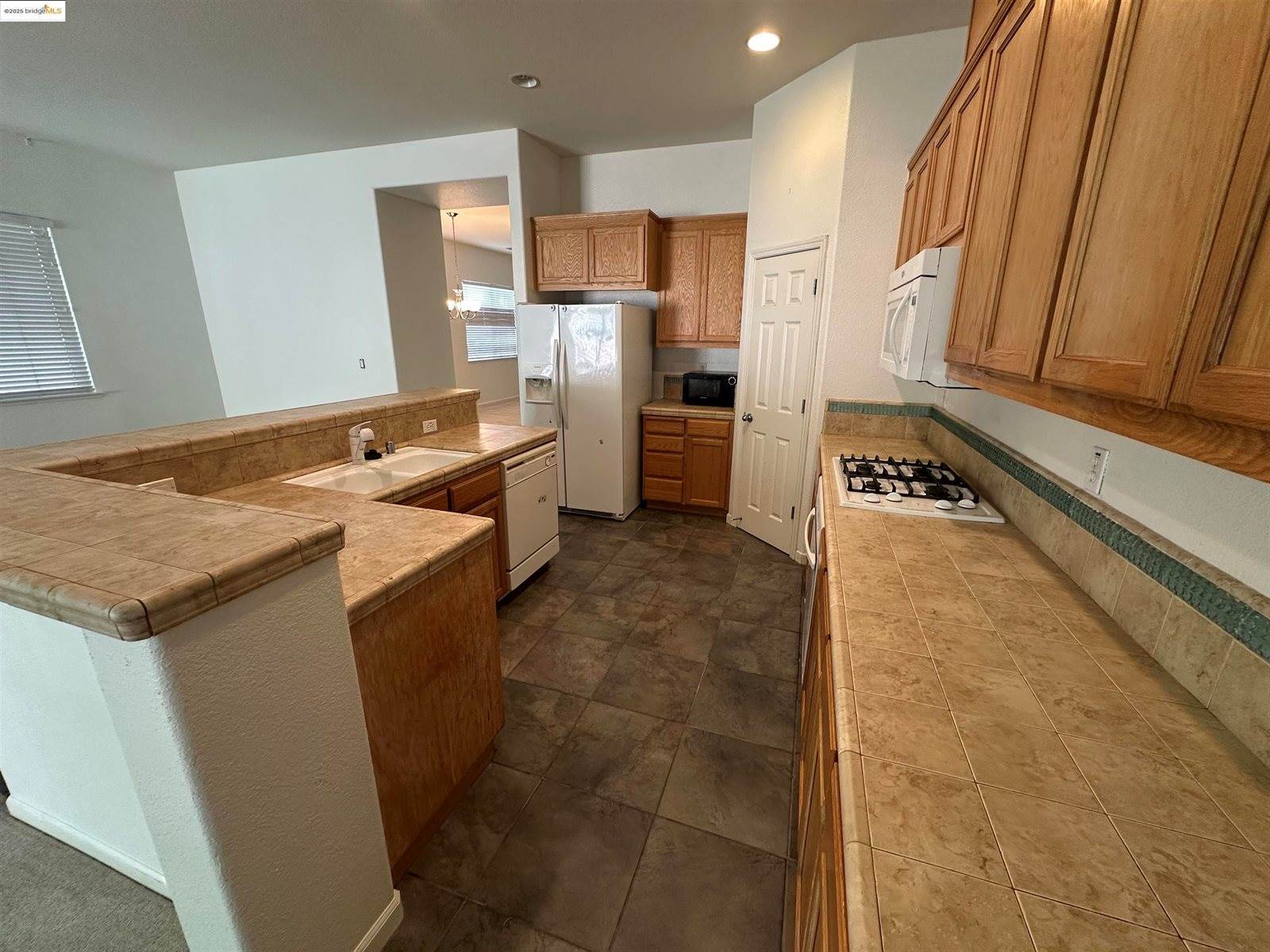 15 Renoir Ct, Oakley, CA 94561