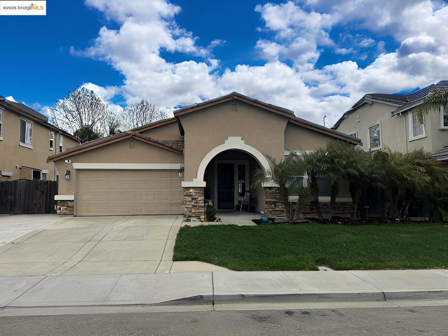 15 Renoir Ct, Oakley, CA 94561