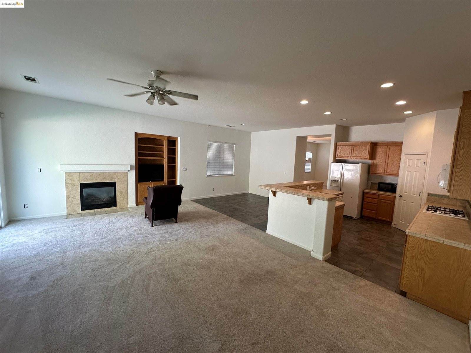 15 Renoir Ct, Oakley, CA 94561