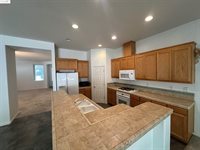15 Renoir Ct, Oakley, CA 94561