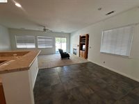 15 Renoir Ct, Oakley, CA 94561