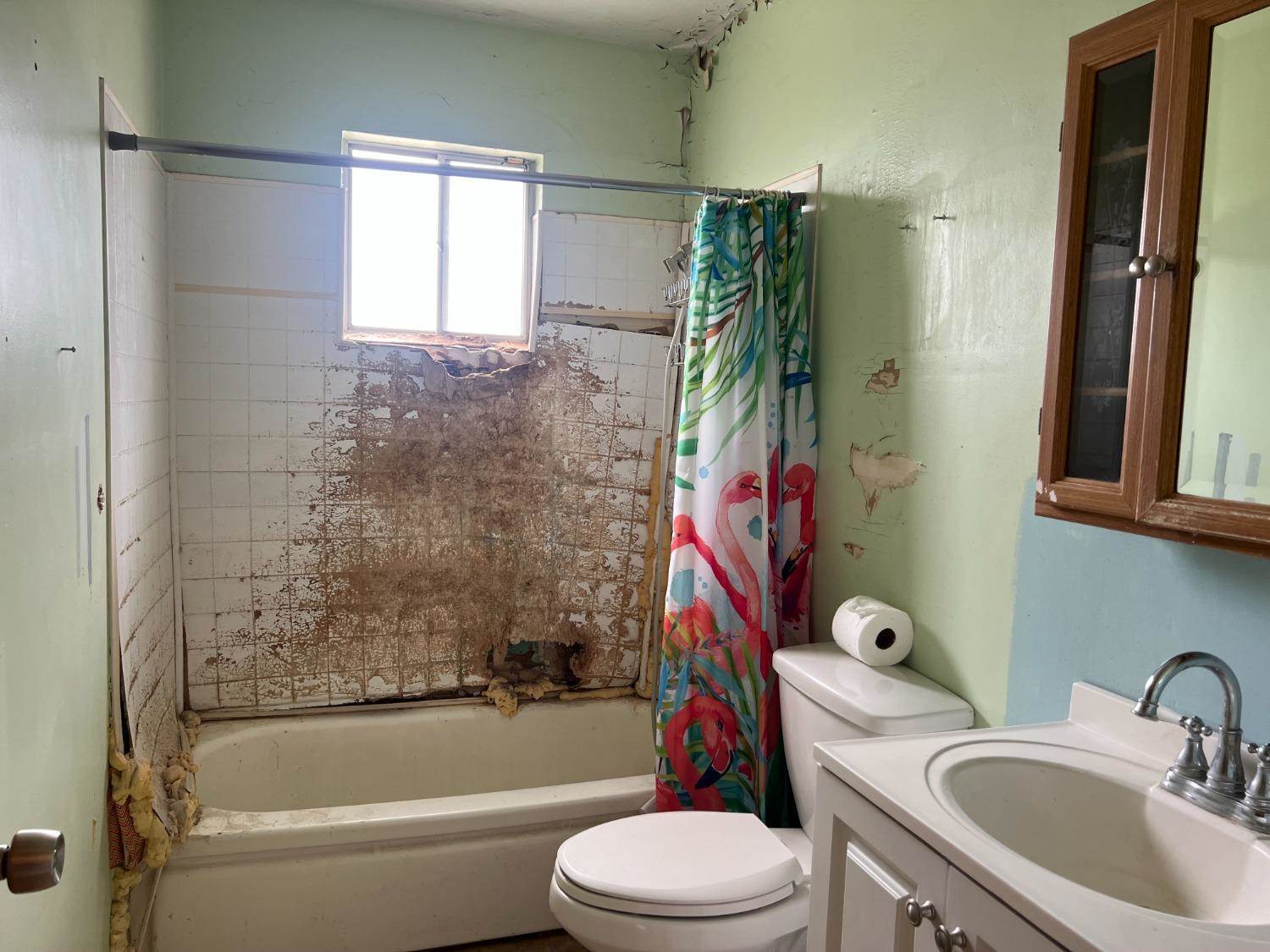 1725 Elmer Avenue, Yuba City, CA 95993