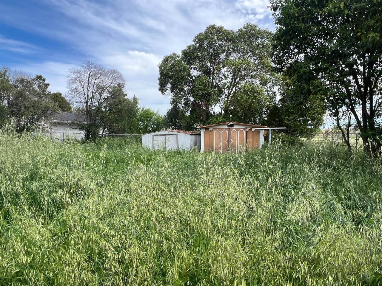 1725 Elmer Avenue, Yuba City, CA 95993