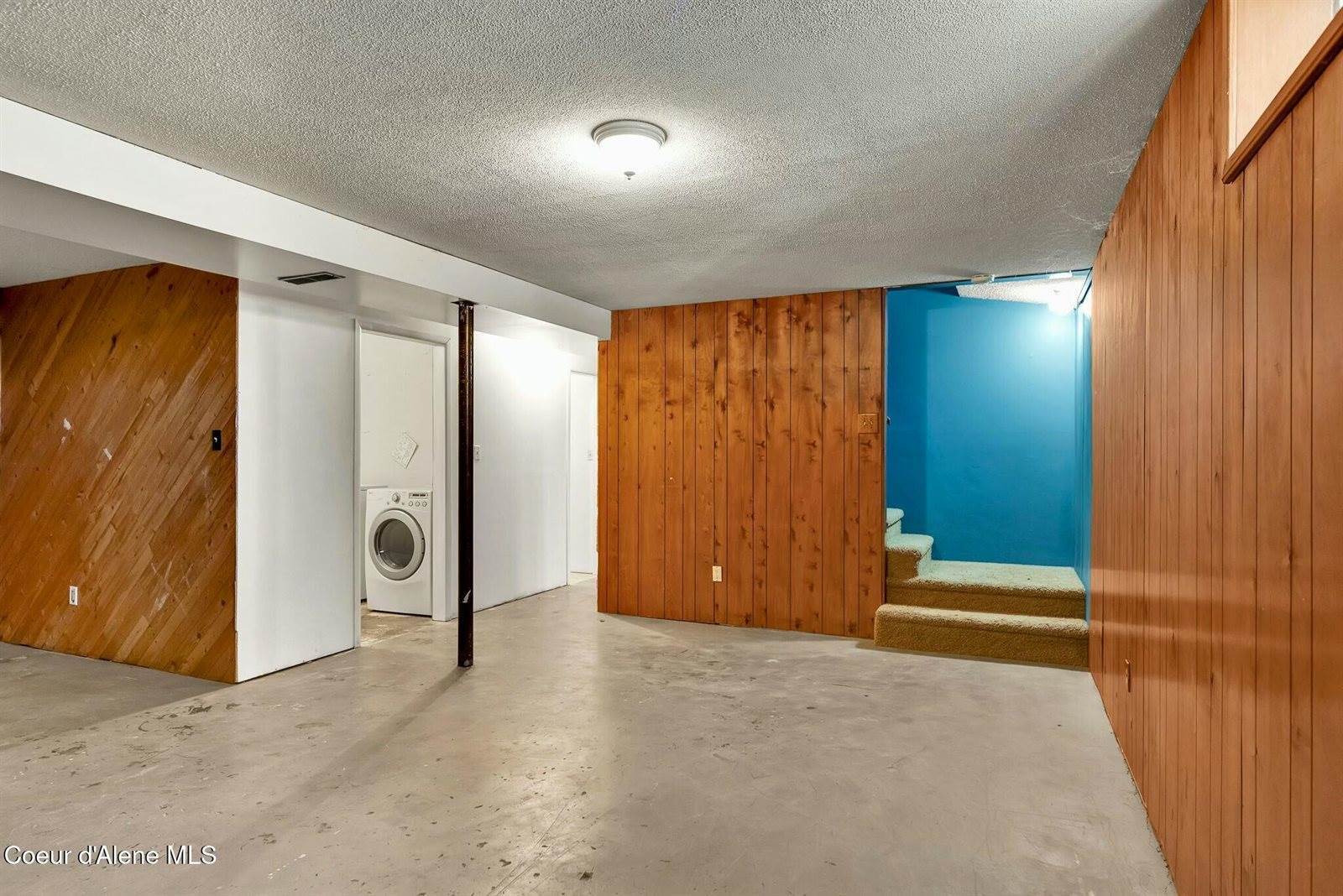 6959 Fresno Street, Bonners Ferry, ID 83805