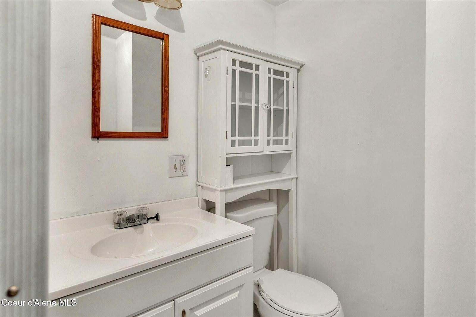 6959 Fresno Street, Bonners Ferry, ID 83805