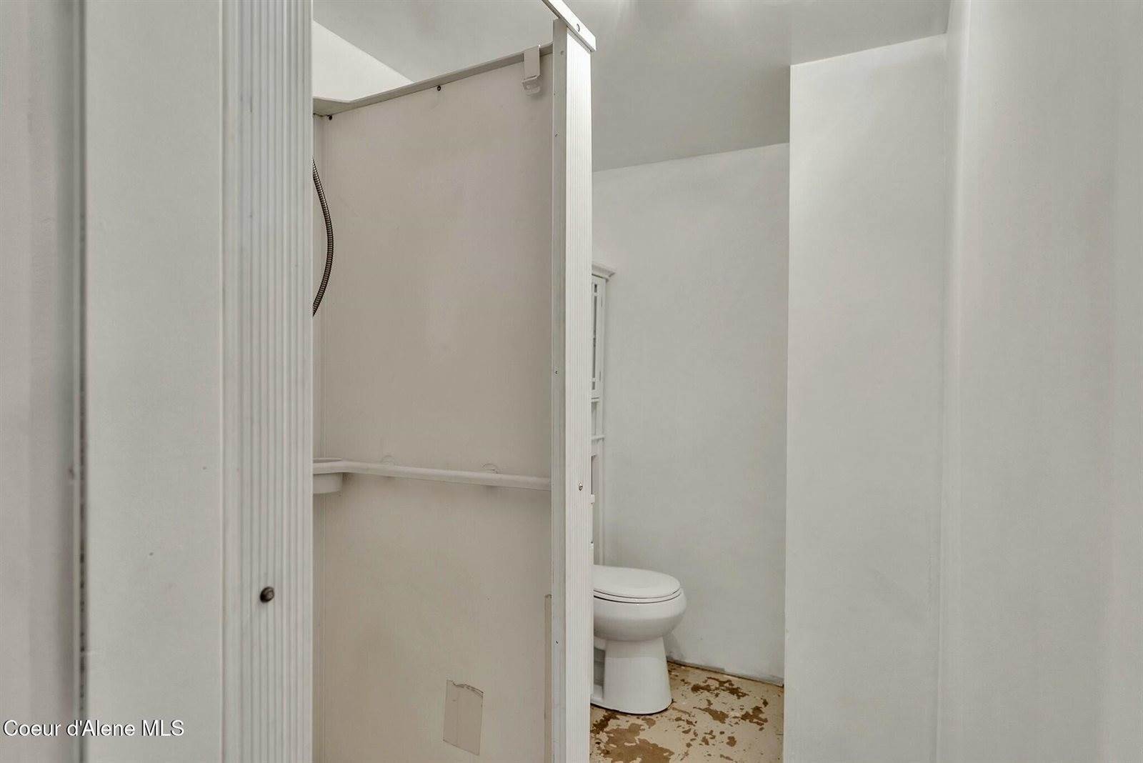 6959 Fresno Street, Bonners Ferry, ID 83805