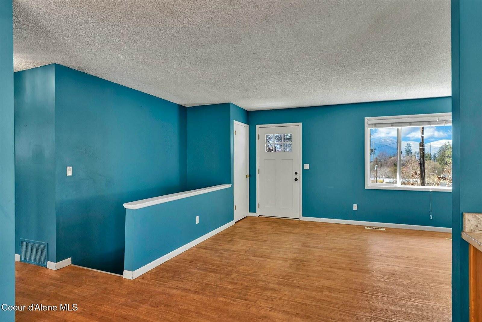 6959 Fresno Street, Bonners Ferry, ID 83805