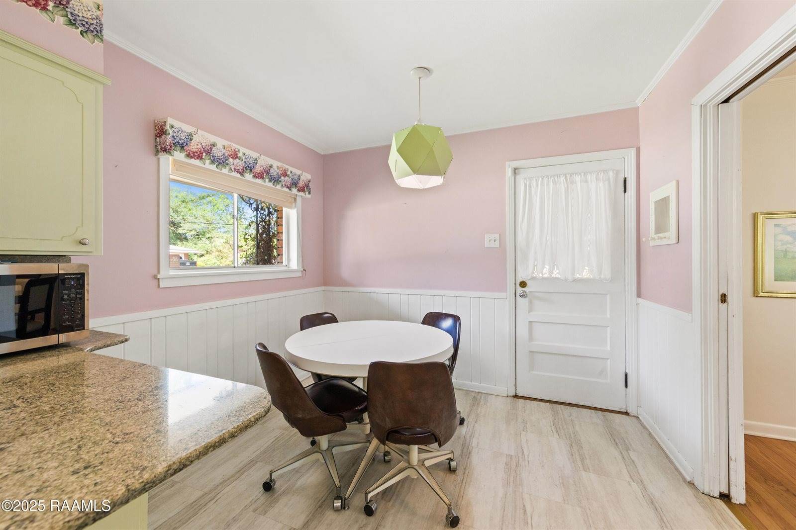 300 West Saint Louis Street, Lafayette, LA 70506