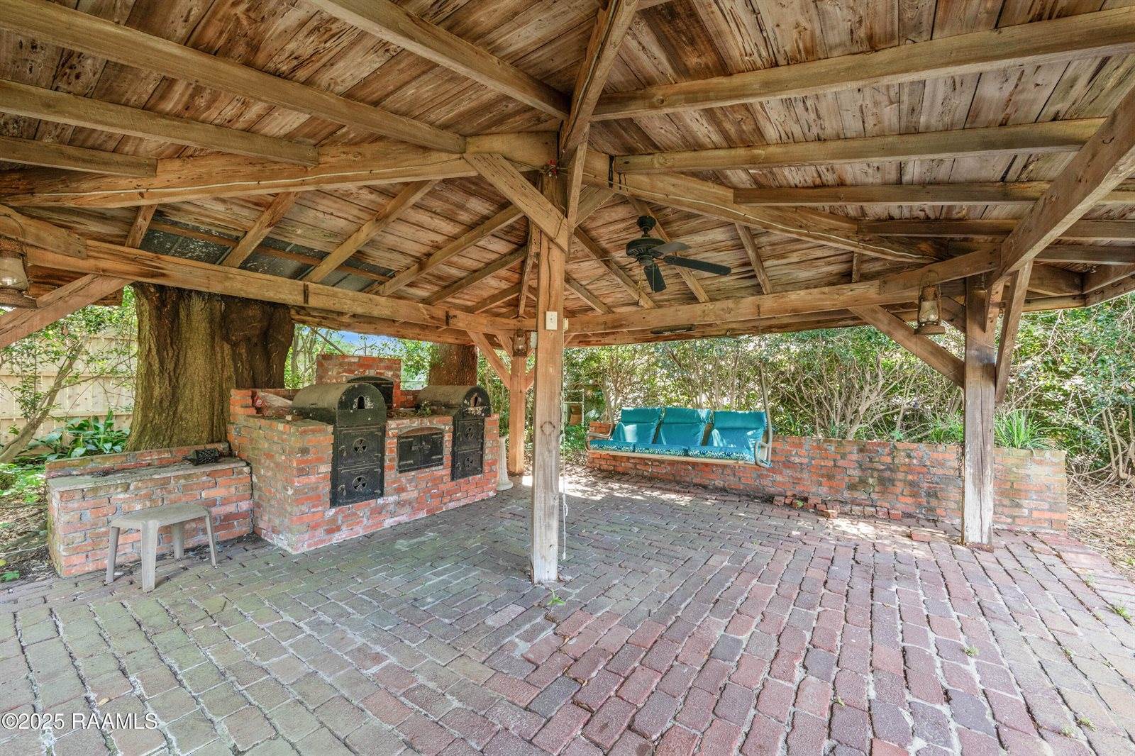 300 West Saint Louis Street, Lafayette, LA 70506