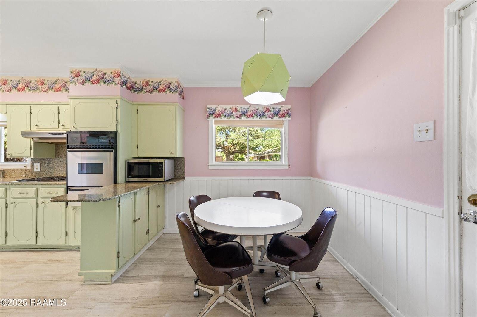 300 West Saint Louis Street, Lafayette, LA 70506