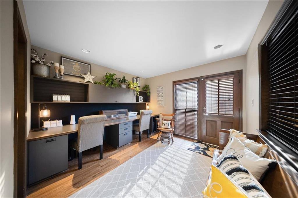 9700 West 106th Street, Overland Park, KS 66212