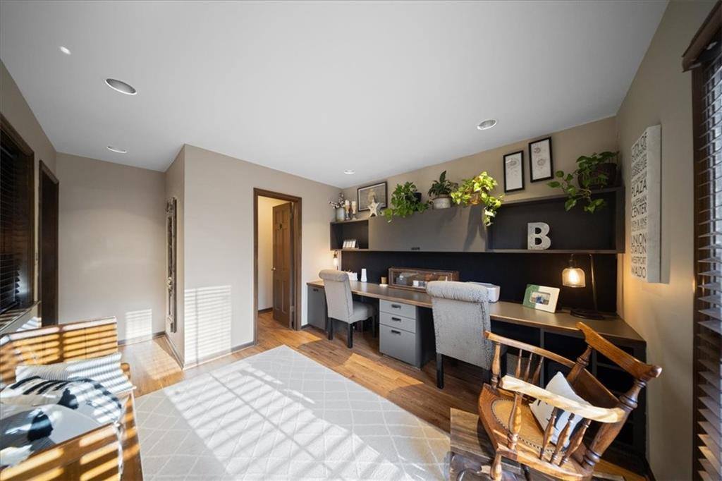 9700 West 106th Street, Overland Park, KS 66212