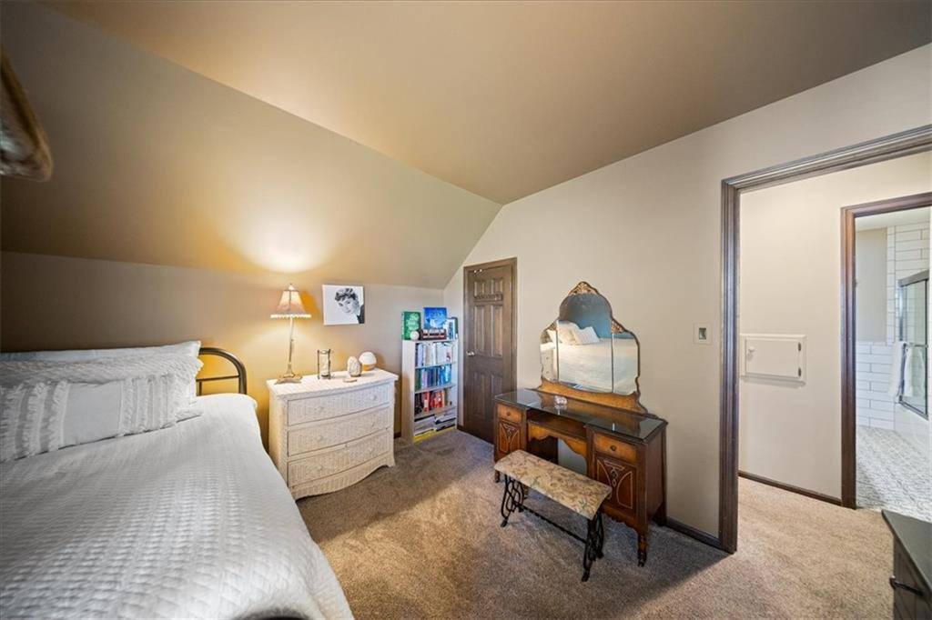 9700 West 106th Street, Overland Park, KS 66212