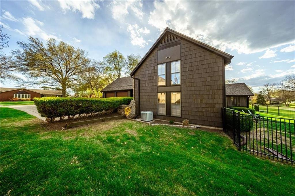 9700 West 106th Street, Overland Park, KS 66212