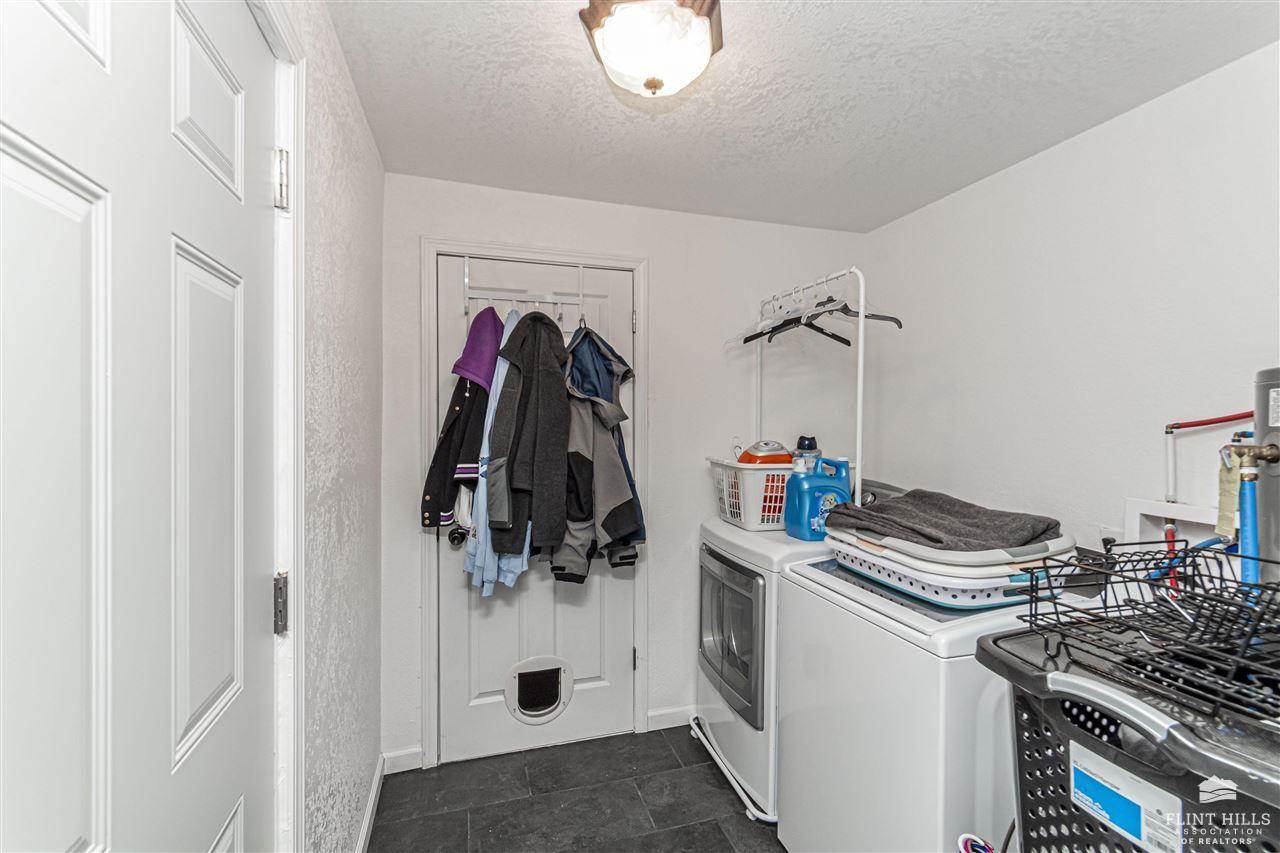 535 West Ash Street, Junction City, KS 66441