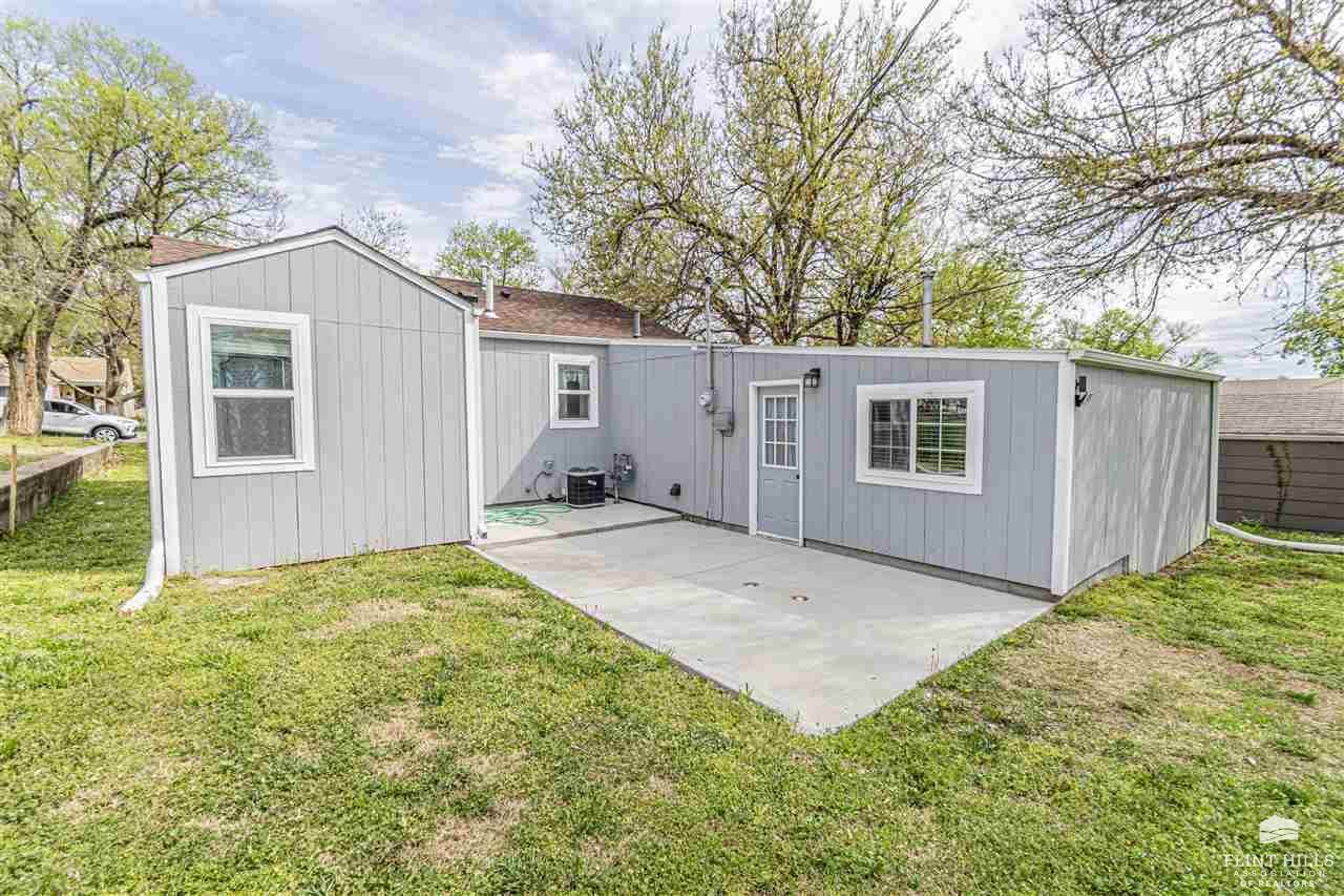535 West Ash Street, Junction City, KS 66441