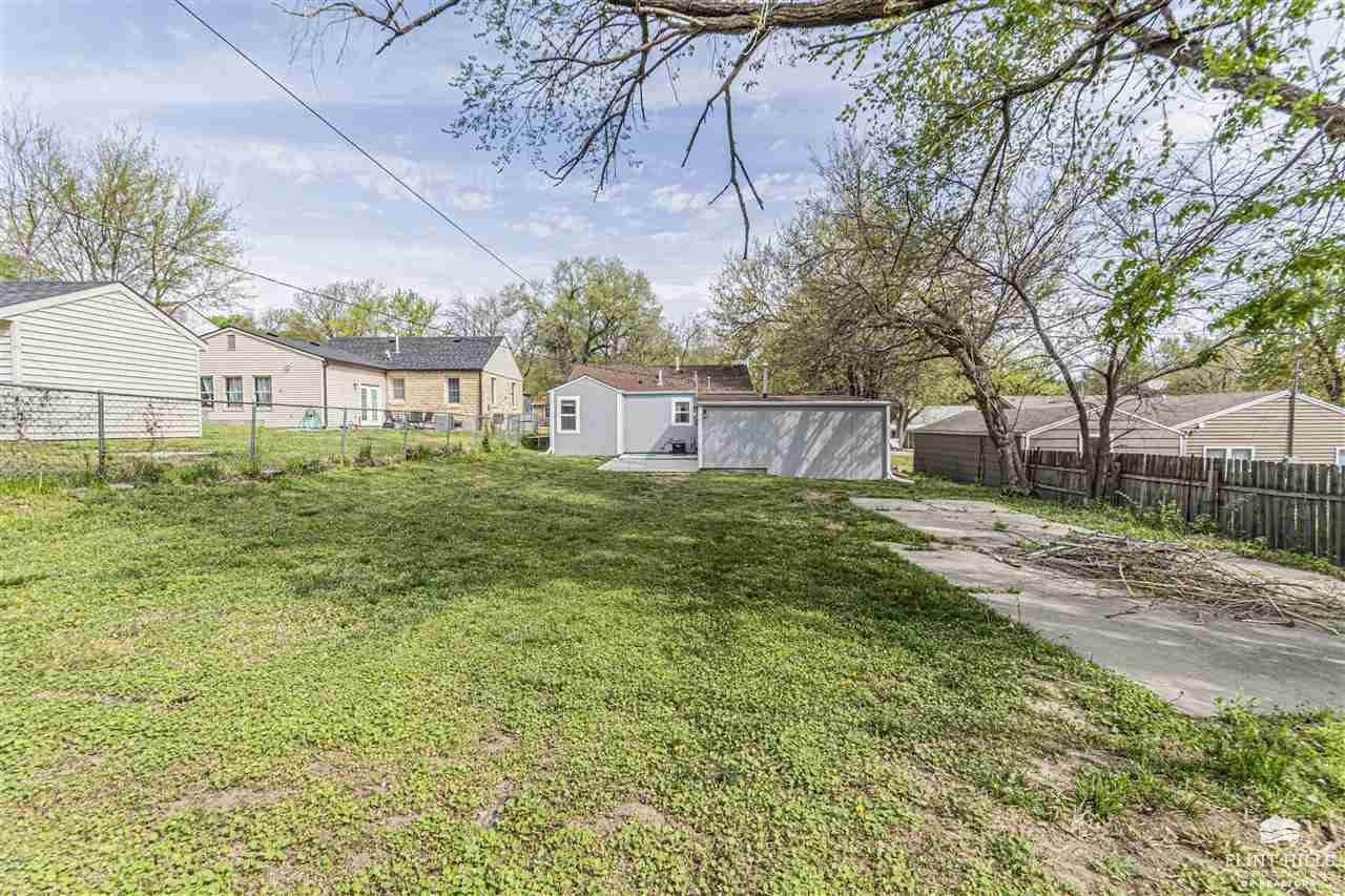 535 West Ash Street, Junction City, KS 66441