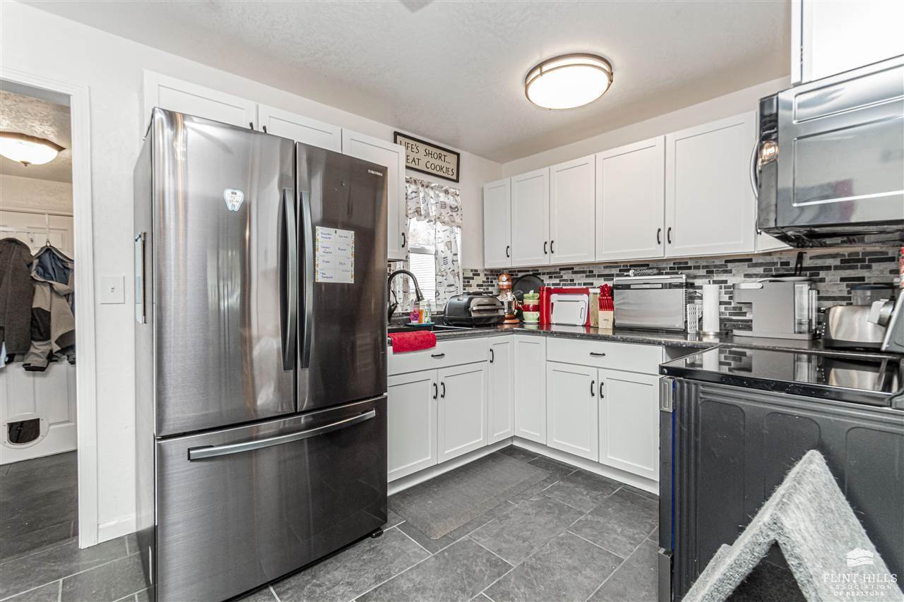 535 West Ash Street, Junction City, KS 66441