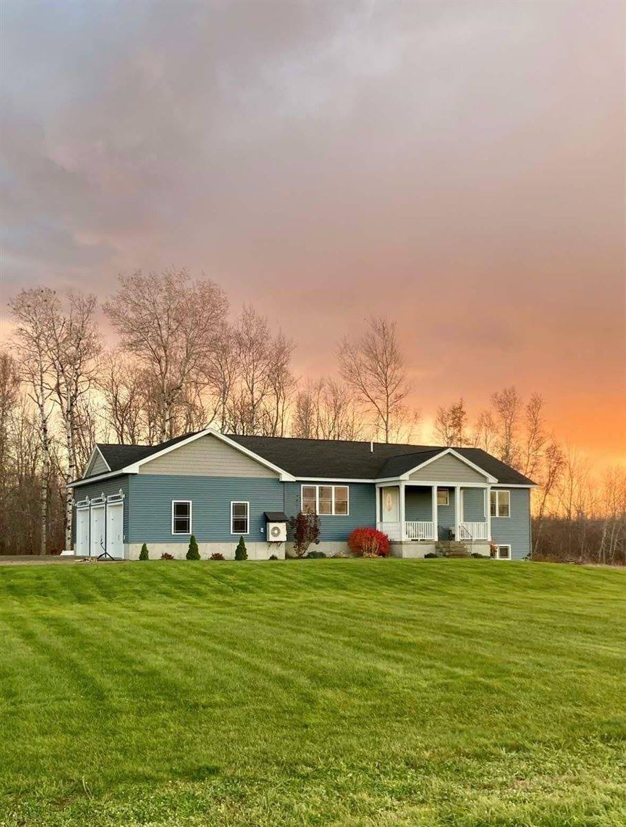 17 Farm Pond Road, Corinth, ME 04427