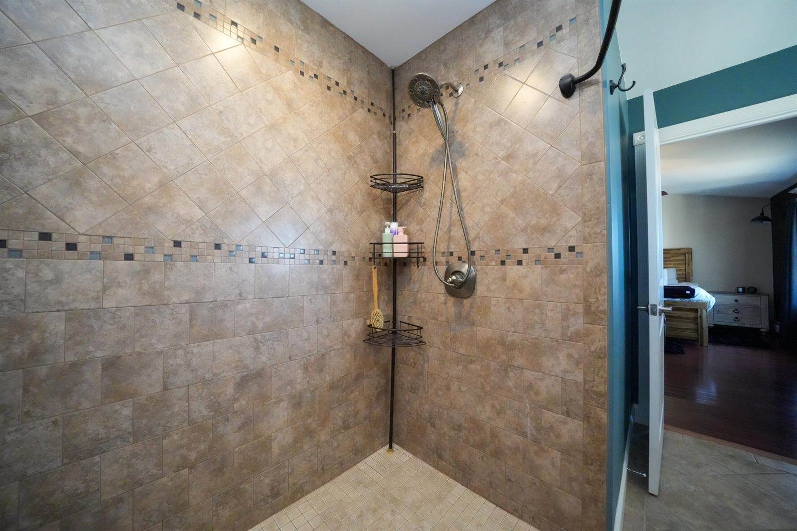 17 Farm Pond Road, Corinth, ME 04427