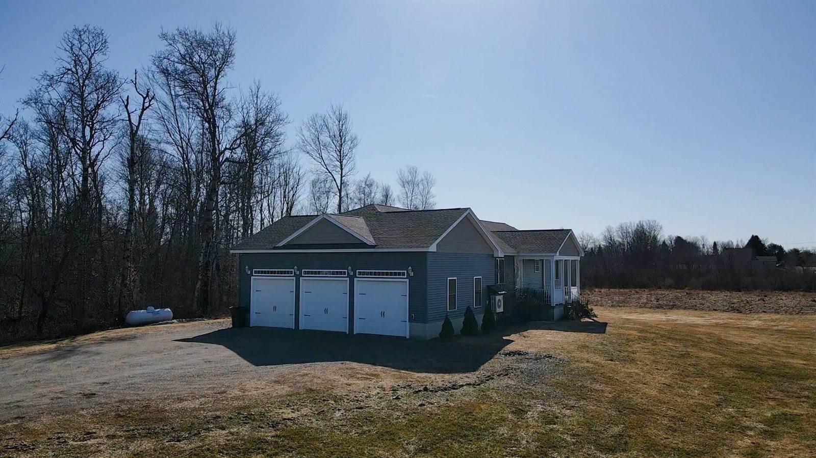 17 Farm Pond Road, Corinth, ME 04427