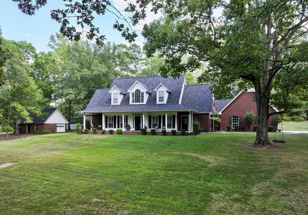 19 Hidden Valley Rd, Texarkana, TX 75501