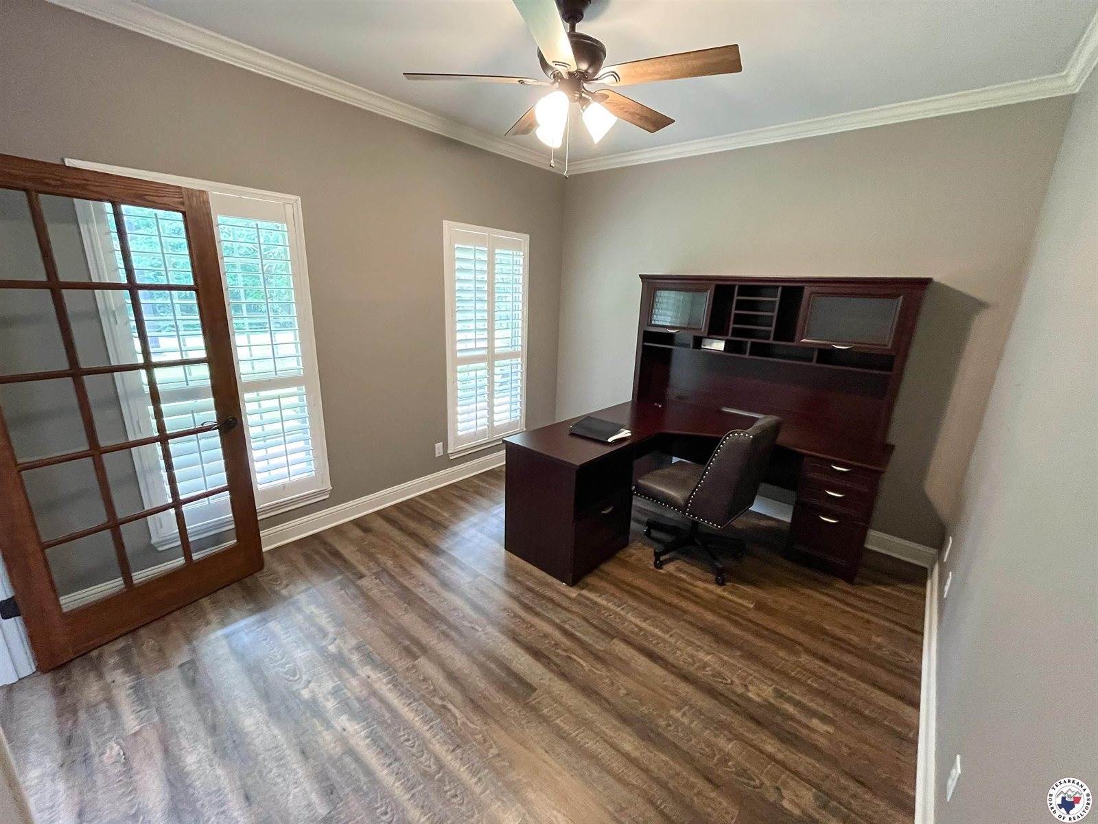 19 Hidden Valley Rd, Texarkana, TX 75501