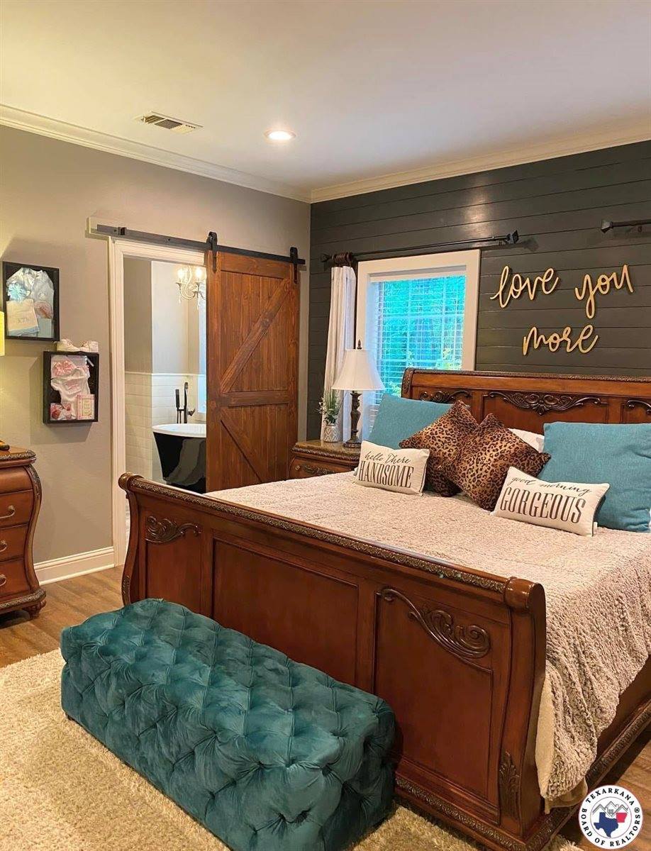 19 Hidden Valley Rd, Texarkana, TX 75501